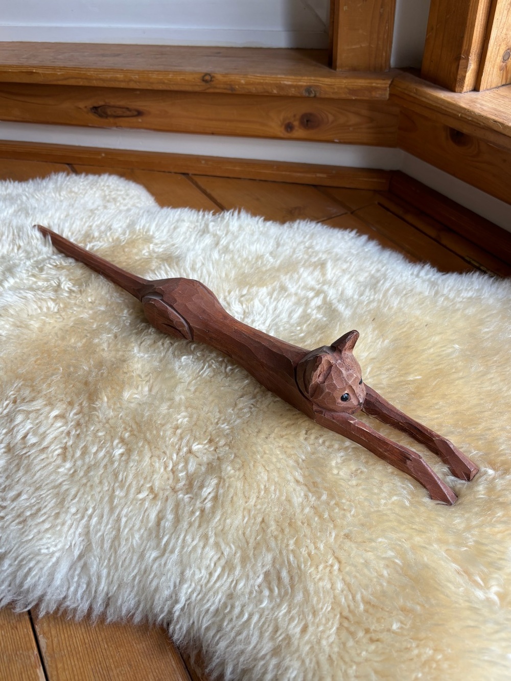 Hand Carved Cat Back Scratcher
